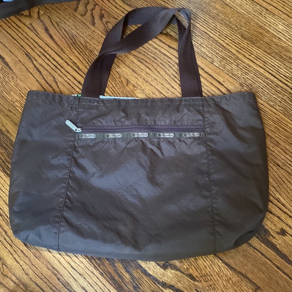 LESPORTSAC Flower 🌸 Power duffle and tote bag - multi color (set of 2) - Picture 9 of 10